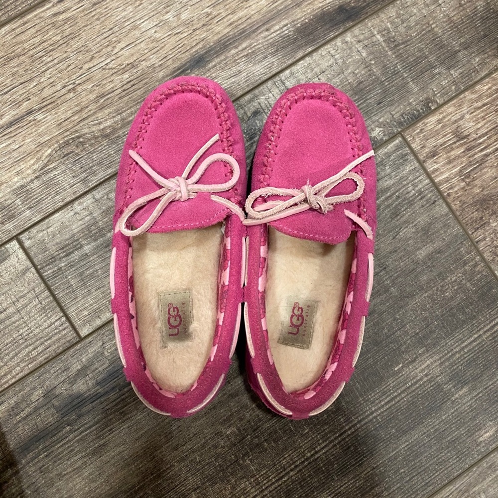 Girls Ugg slippers